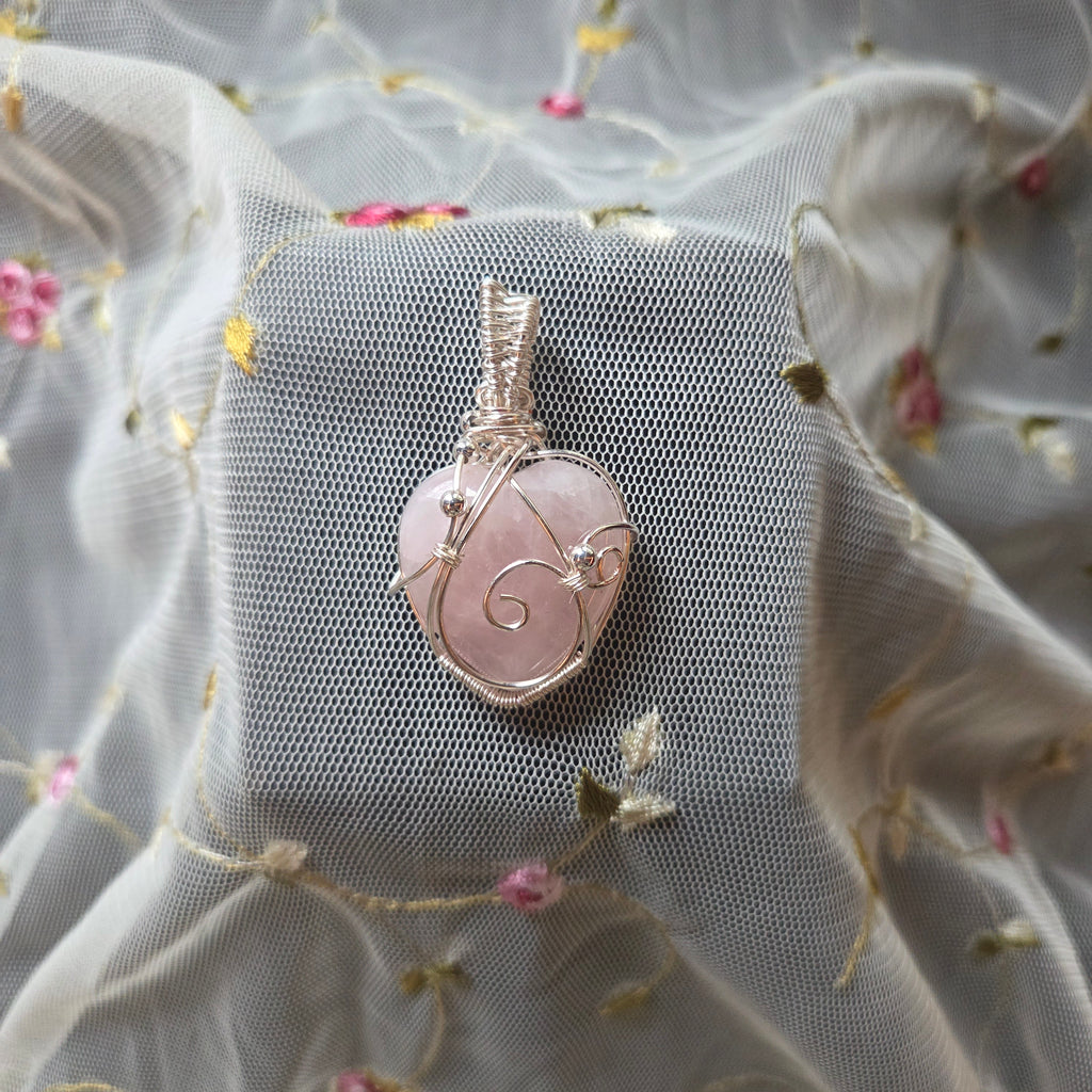 Rose Quartz Heart Wrap (Silver Wire)