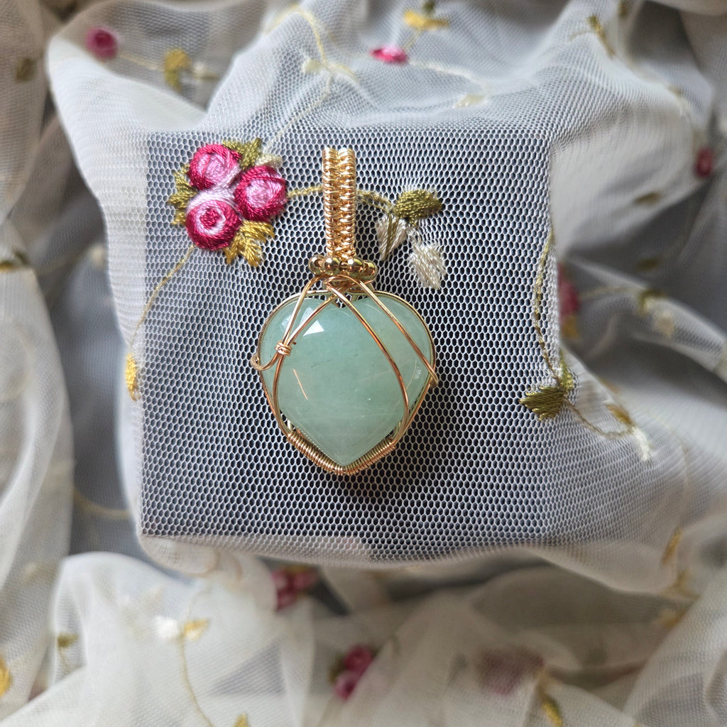 Jade Heart Wrap (Gold Wire)
