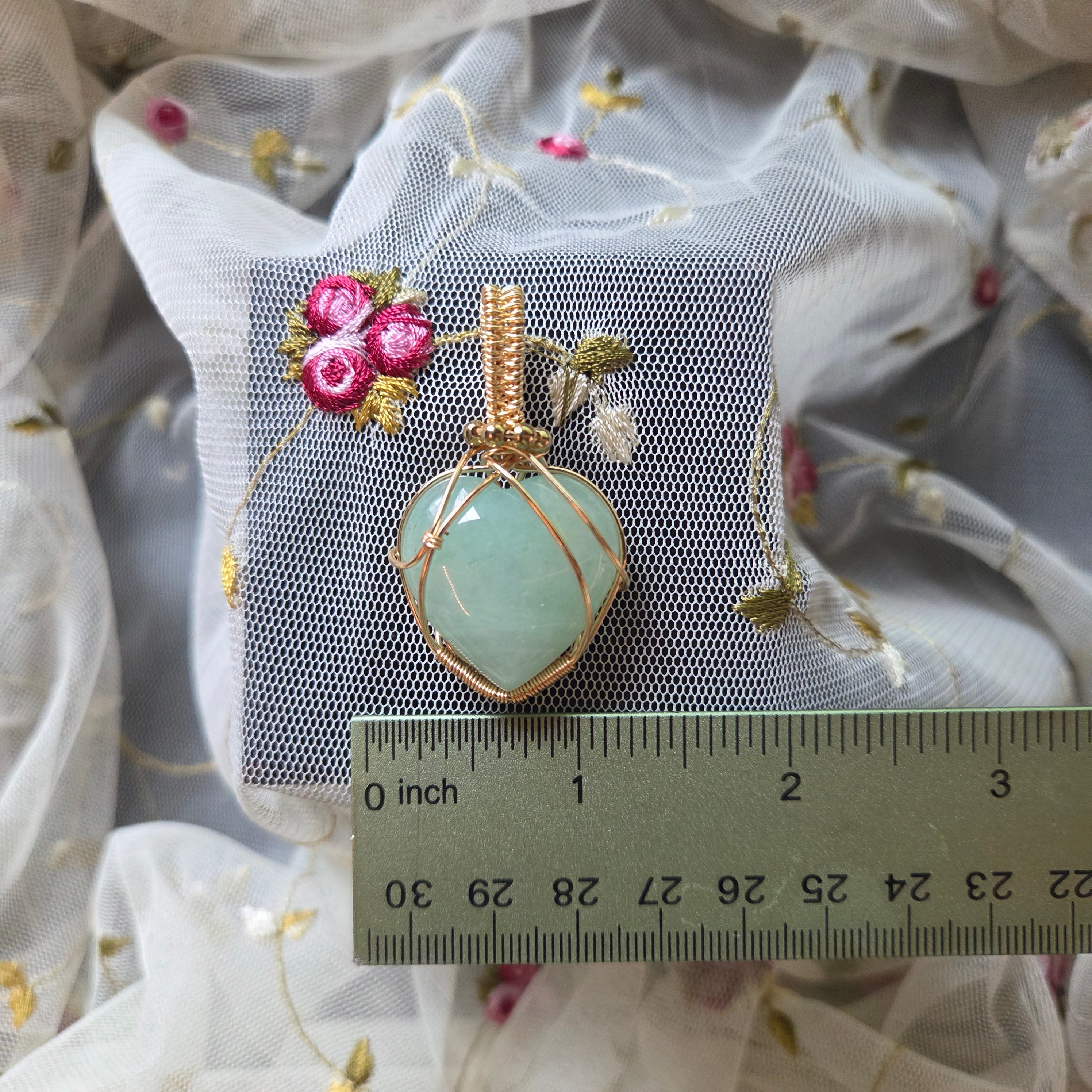 Jade Heart Wrap (Gold Wire)