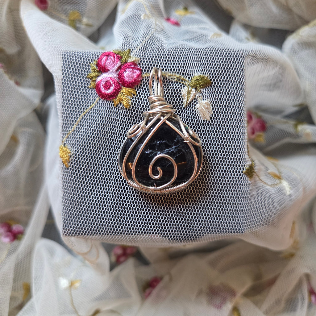 Obsidian Palm Wrap (Silver Wire)