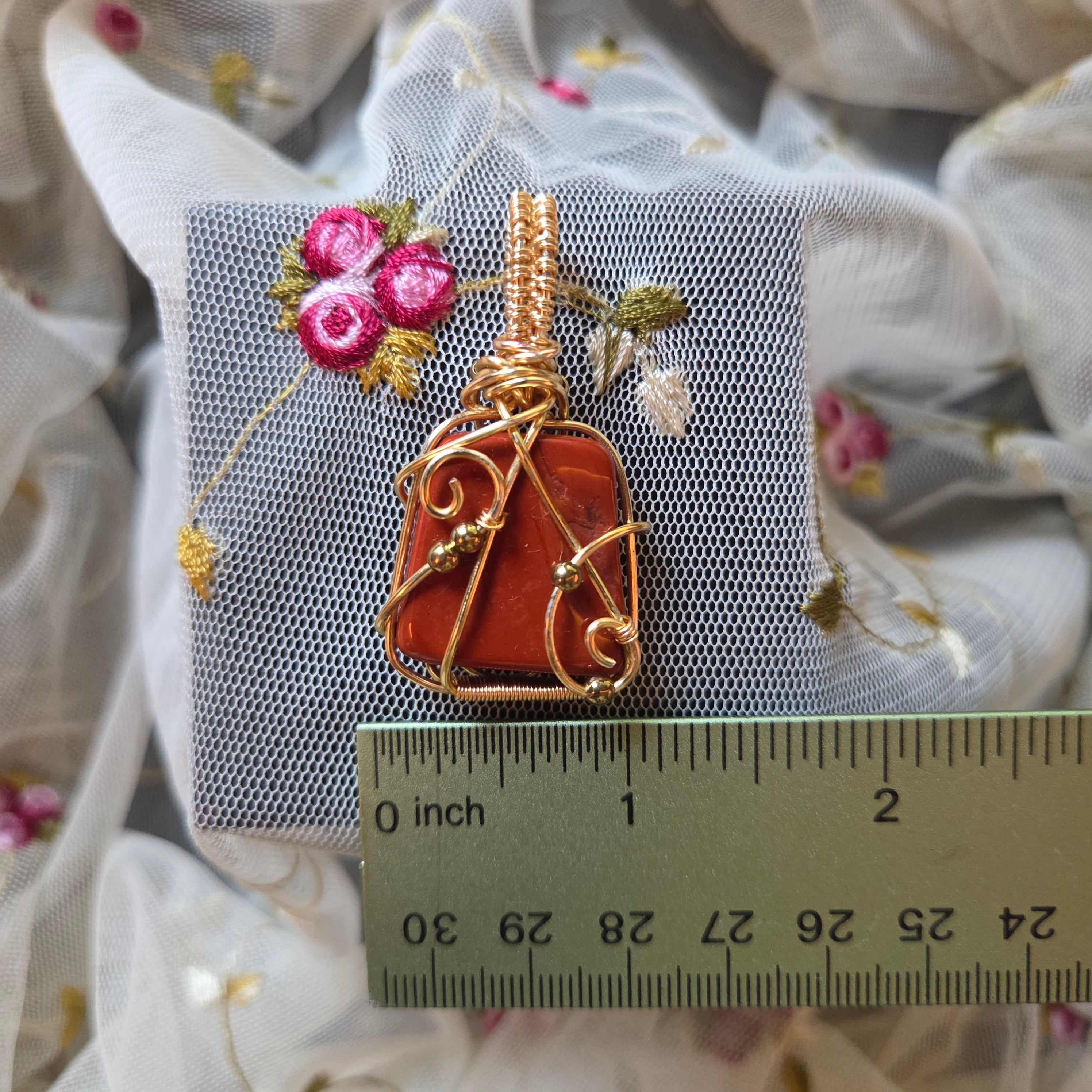 Red Jasper Natural Tumbled Wrap (Gold Wire)