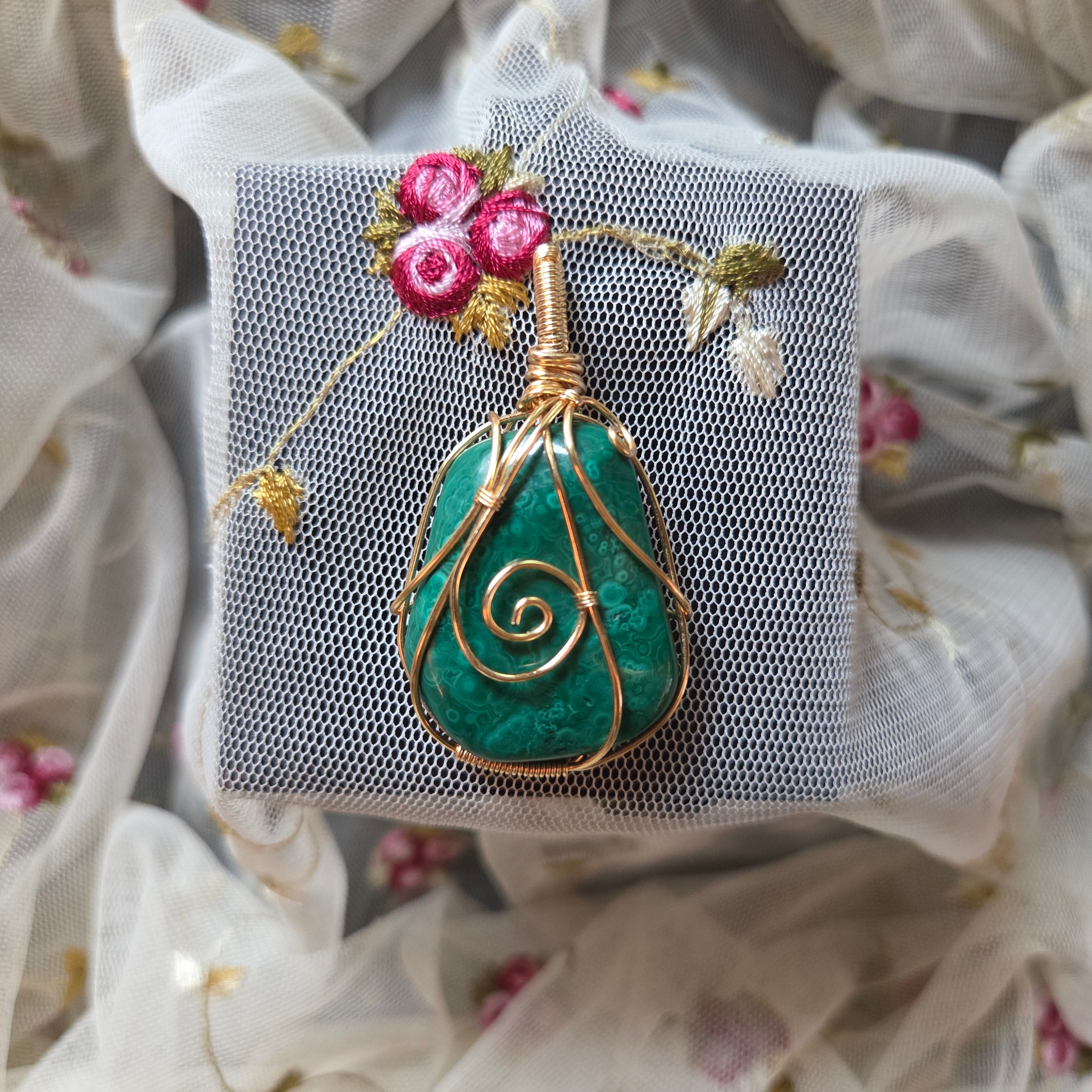 Large Malachite Natural Tumbled Wrap (Gold Wire)