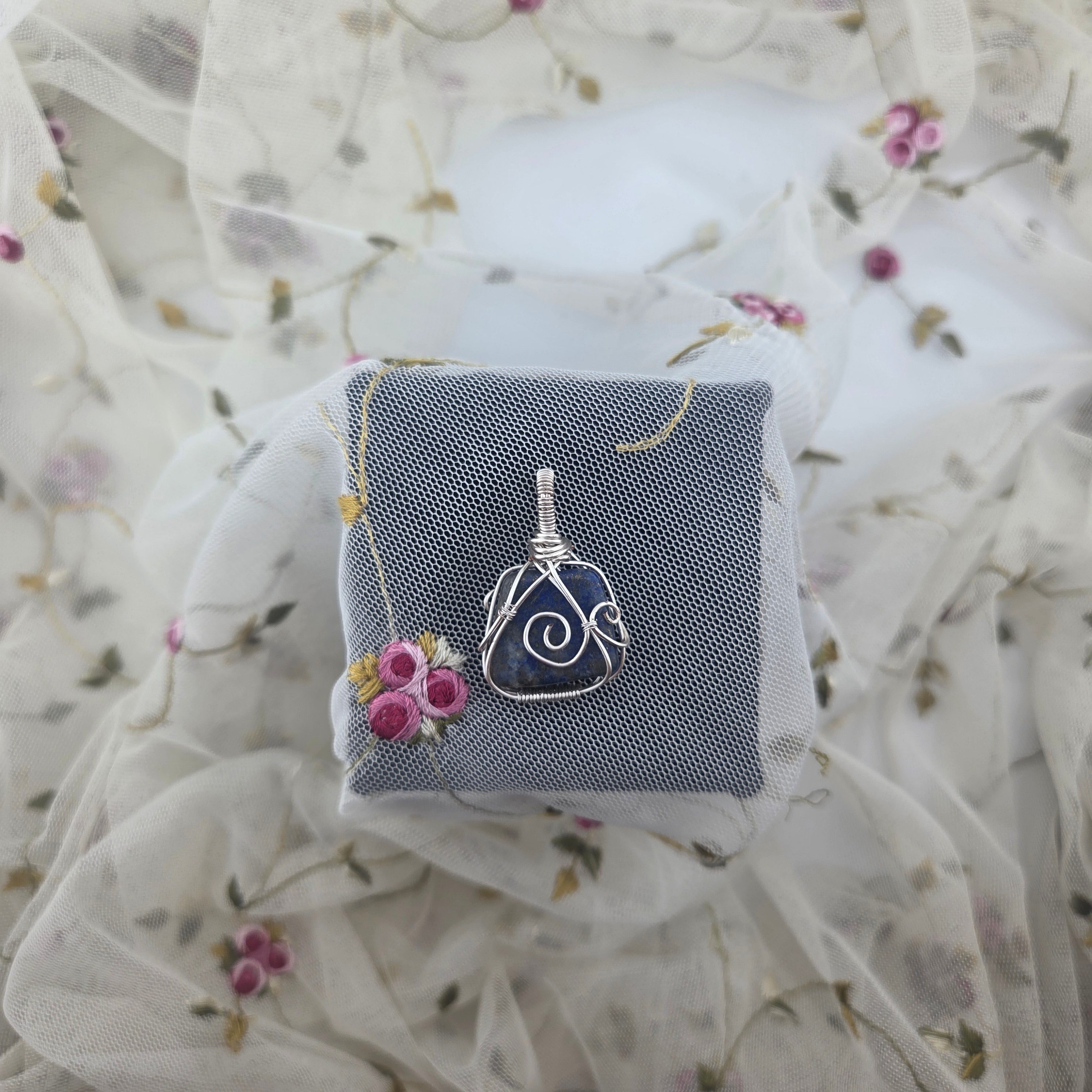 Lapis Lazuli Square Wrap (Silver Wire)