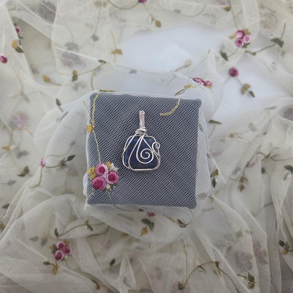 Lapis Lazuli Square Wrap (Silver Wire)