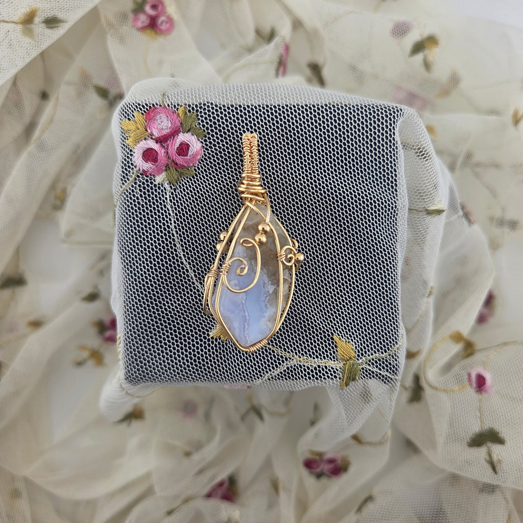 Chalcedony Natural Tumbled Wire Wrap (Gold Wire)
