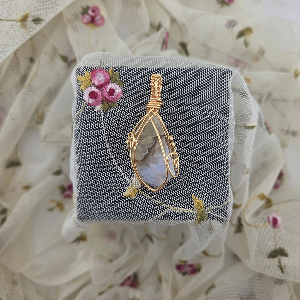 Chalcedony Natural Tumbled Wire Wrap (Gold Wire)