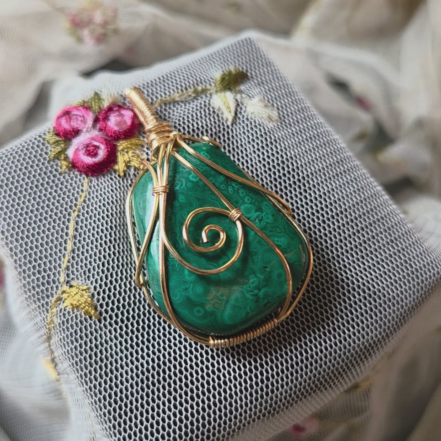 Large Malachite Natural Tumbled Wrap (Gold Wire)