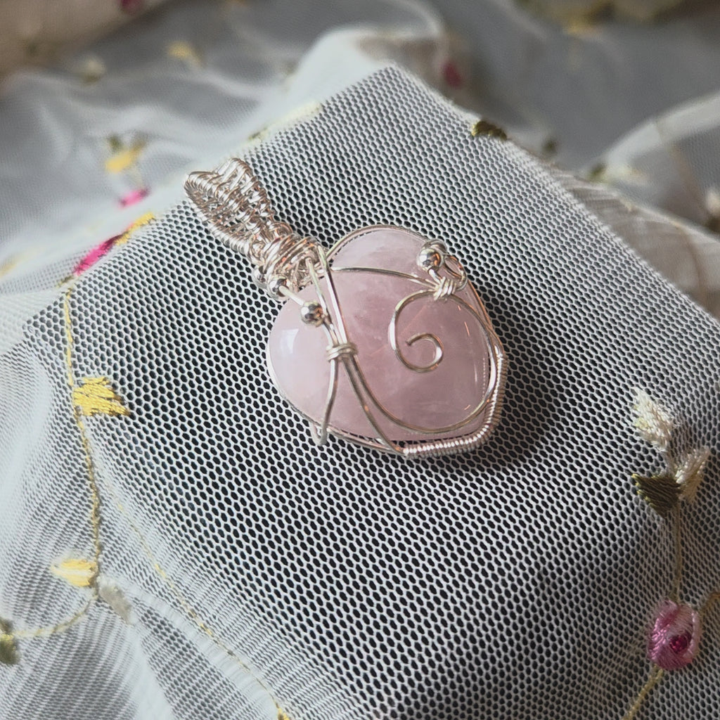 Rose Quartz Heart Wrap (Silver Wire)